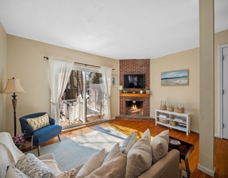 9 Lincoln Park, Marblehead, Massachusetts, 3 Bedrooms Bedrooms, 6 Rooms Rooms,1.5 BathroomsBathrooms,Residential,For Sale,Lincoln Park,73482111