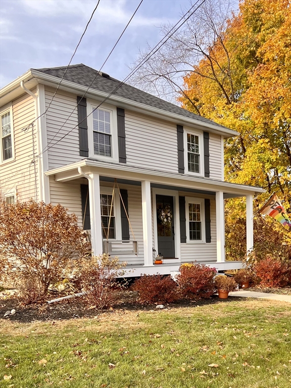 2 Sterling Court, Northborough, Massachusetts, 4 Bedrooms Bedrooms, 8 Rooms Rooms,2 BathroomsBathrooms,Residential,For Sale,Sterling Court,73482139