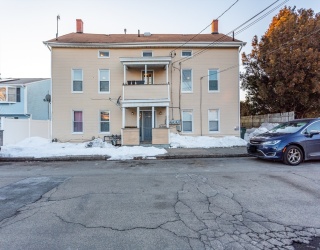 219 Montaup St, Fall River, Massachusetts, 9 Bedrooms Bedrooms, 25 Rooms Rooms,5 BathroomsBathrooms,Residential Income,For Sale,Montaup St,73482141