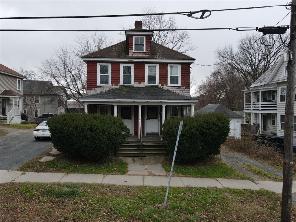 26-28 Devens St, Greenfield, Massachusetts, 6 Bedrooms Bedrooms, 12 Rooms Rooms,2 BathroomsBathrooms,Residential Income,For Sale,Devens St,73460149