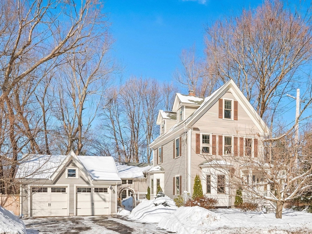 20 Maple Street, Lexington, Massachusetts, 5 Bedrooms Bedrooms, 12 Rooms Rooms,3.5 BathroomsBathrooms,Residential,For Sale,Maple Street,73478268