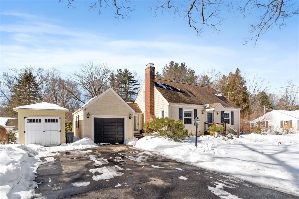 194 Milk St, Westborough, Massachusetts, 4 Bedrooms Bedrooms, 8 Rooms Rooms,2 BathroomsBathrooms,Residential,For Sale,Milk St,73482233