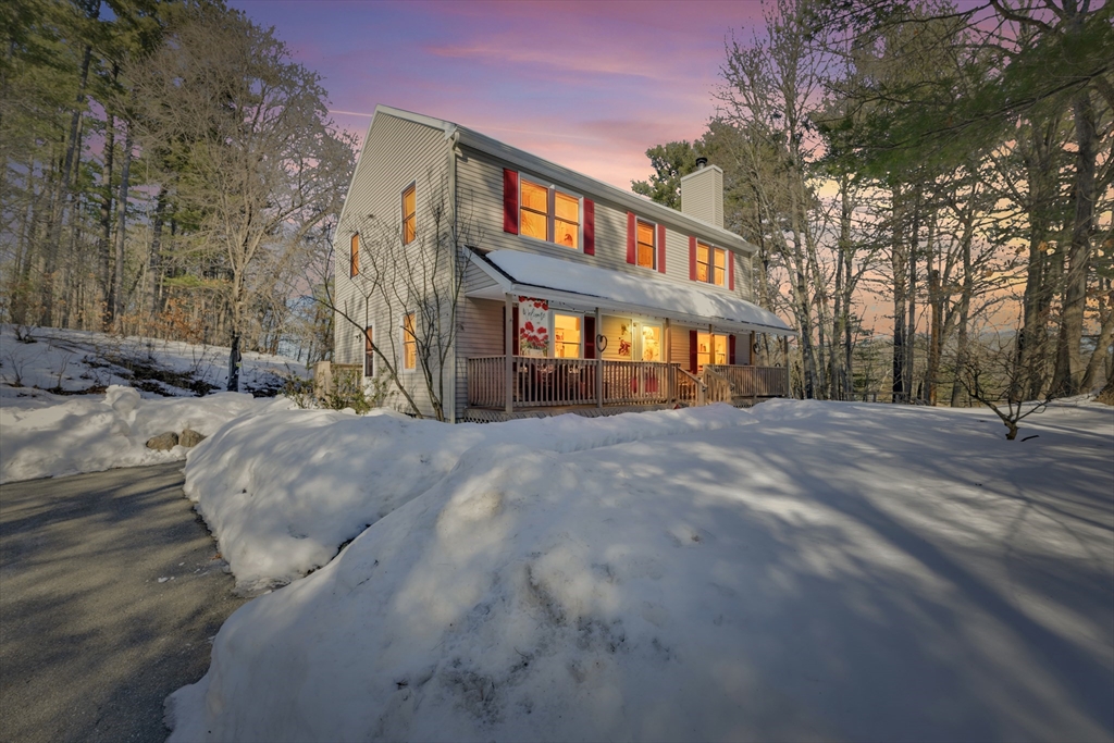 119 Taylor St, Littleton, Massachusetts, 4 Bedrooms Bedrooms, 8 Rooms Rooms,2 BathroomsBathrooms,Residential,For Sale,Taylor St,73482256