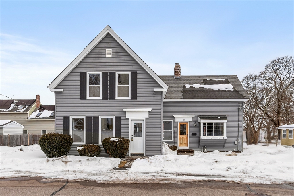 10 Barber St, Medway, Massachusetts, 4 Bedrooms Bedrooms, 8 Rooms Rooms,1.5 BathroomsBathrooms,Residential,For Sale,Barber St,73482470