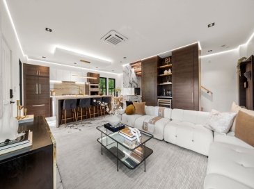 304 Elliot St. Carriage House S, Newton, Massachusetts, 4 Bedrooms Bedrooms, 9 Rooms Rooms,2 BathroomsBathrooms,Residential,For Sale,Elliot St. Carriage House S,73482301