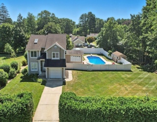 44 Kensington Ave, Westfield, Massachusetts, 3 Bedrooms Bedrooms, 9 Rooms Rooms,1.5 BathroomsBathrooms,Residential,For Sale,Kensington Ave,73482338