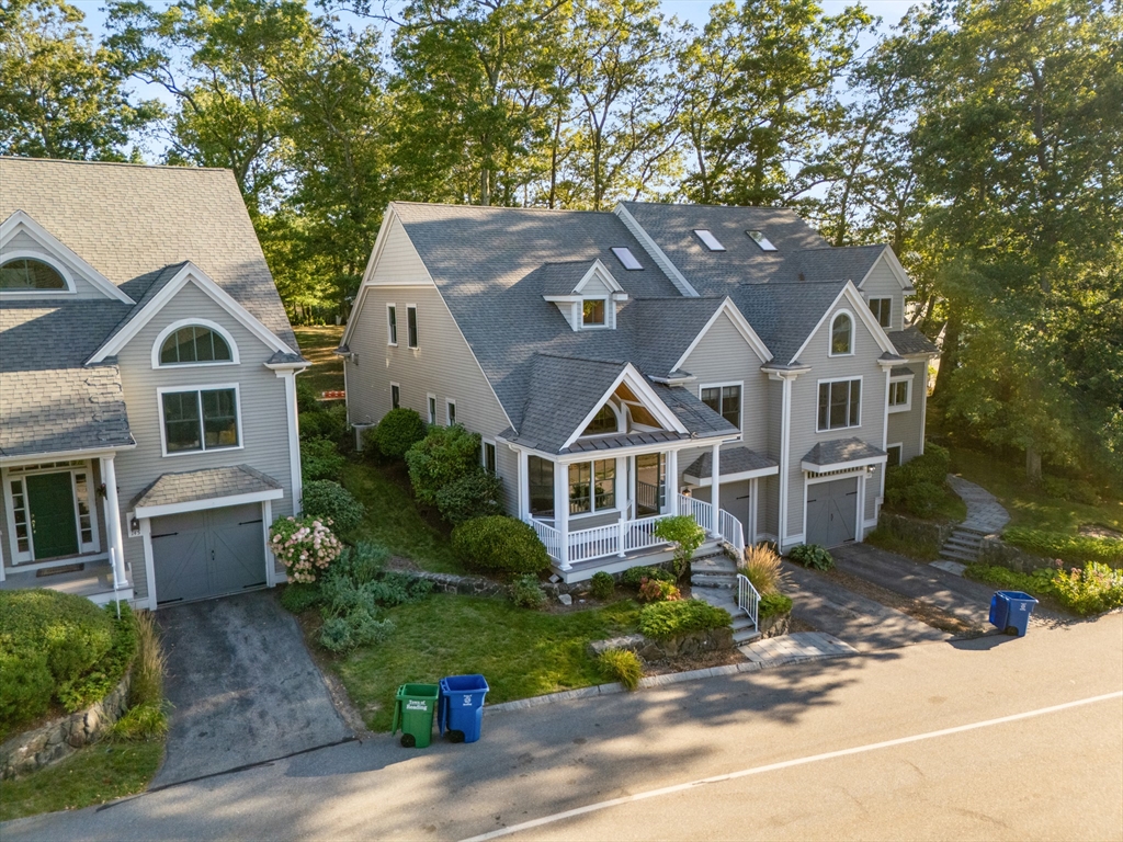 141 Johnson Woods Drive, Reading, Massachusetts, 3 Bedrooms Bedrooms, 7 Rooms Rooms,2.5 BathroomsBathrooms,Residential,For Sale,Johnson Woods Drive,73482396