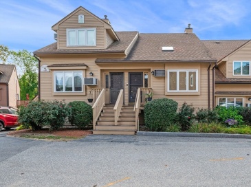 70 Casablanca Ct, Haverhill, Massachusetts, 2 Bedrooms Bedrooms, 5 Rooms Rooms,2 BathroomsBathrooms,Residential,For Sale,Casablanca Ct,73432134