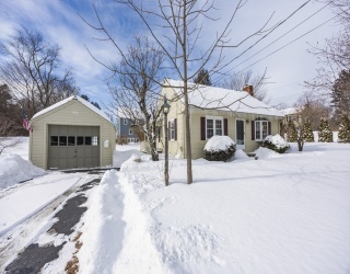 140 Concord St., Holliston, Massachusetts, 3 Bedrooms Bedrooms, 6 Rooms Rooms,1.5 BathroomsBathrooms,Residential,For Sale,Concord St.,73472671