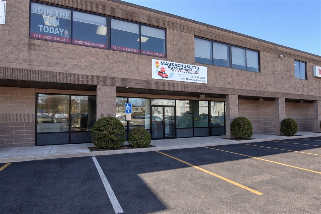 885 Main St, Tewksbury, Massachusetts, ,Commercial Sale,For Sale,Main St,73482769
