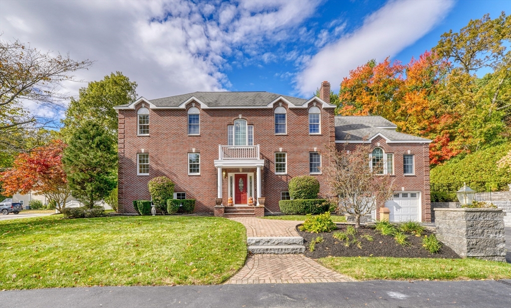 17 Marshall St, North Reading, Massachusetts, 5 Bedrooms Bedrooms, 18 Rooms Rooms,5 BathroomsBathrooms,Residential,For Sale,Marshall St,73482826