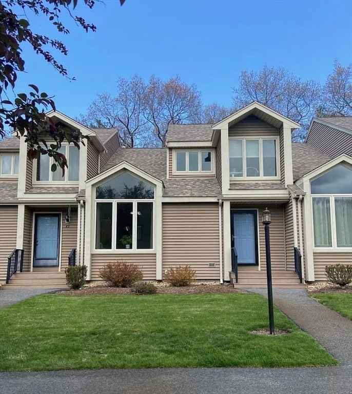 340 Centre Ave, Rockland, Massachusetts, 2 Bedrooms Bedrooms, 5 Rooms Rooms,2 BathroomsBathrooms,Residential,For Sale,Centre Ave,73482835