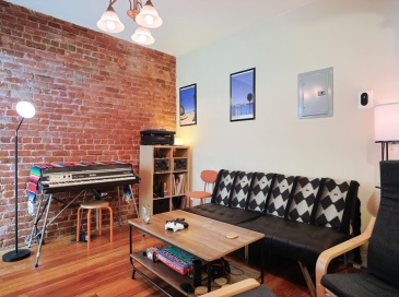 35 Adamson St, Boston, Massachusetts, 9 Bedrooms Bedrooms, 15 Rooms Rooms,4.5 BathroomsBathrooms,Residential Income,For Sale,Adamson St,73482836