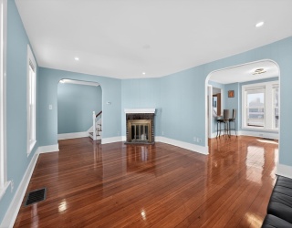 30 Sherman Ave, Nahant, Massachusetts, 3 Bedrooms Bedrooms, 5 Rooms Rooms,1.5 BathroomsBathrooms,Residential,For Sale,Sherman Ave,73482803