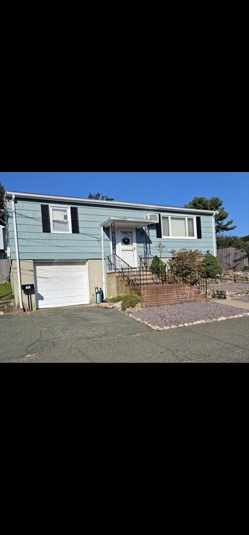103 Kernwood Drive, Lynn, Massachusetts, 3 Bedrooms Bedrooms, 6 Rooms Rooms,1 BathroomBathrooms,Residential,For Sale,Kernwood Drive,73482586