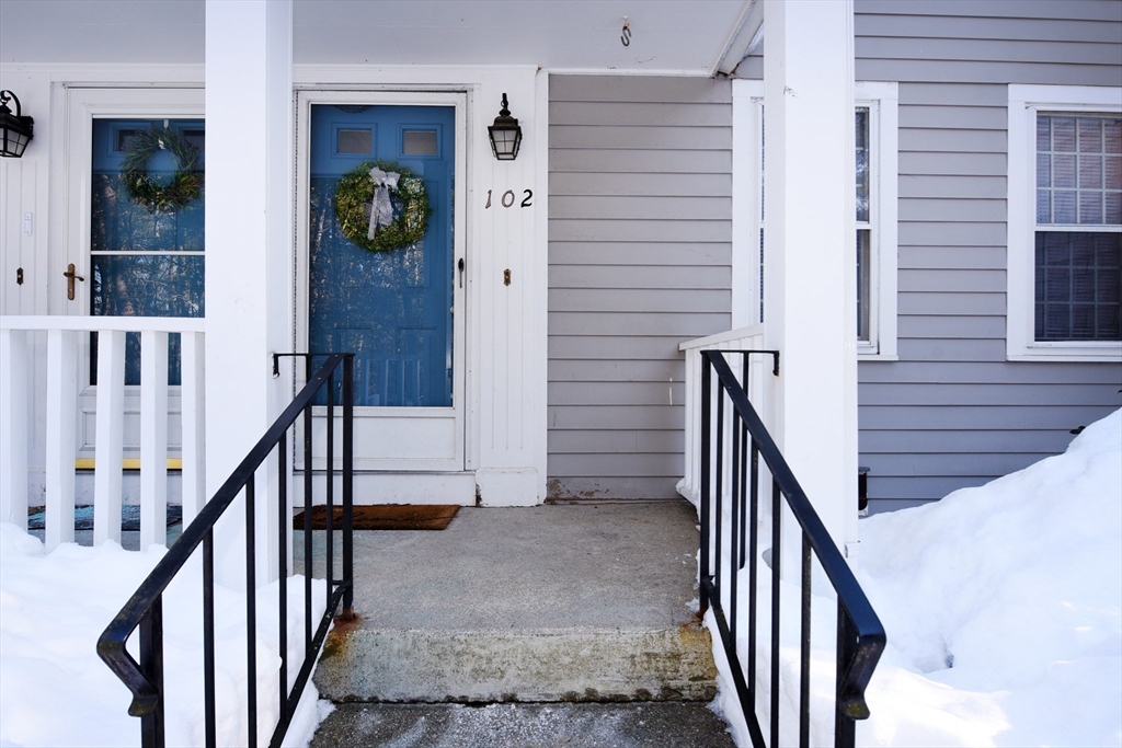 102 Twin Lakes Drive, Halifax, Massachusetts, 2 Bedrooms Bedrooms, 4 Rooms Rooms,1 BathroomBathrooms,Residential,For Sale,Twin Lakes Drive,73482577