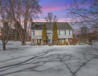 3 Thayer Rd, Medway, Massachusetts, 3 Bedrooms Bedrooms, 9 Rooms Rooms,2.5 BathroomsBathrooms,Residential,For Sale,Thayer Rd,73482530