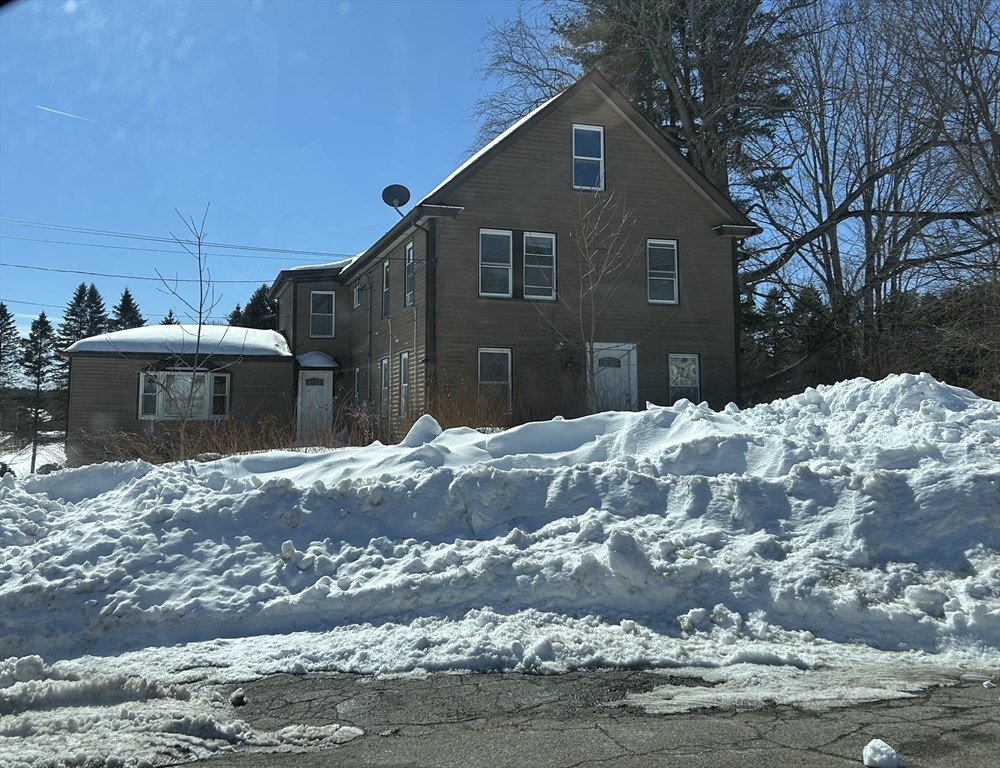 303 West Main Street, Millbury, Massachusetts, 5 Bedrooms Bedrooms, 13 Rooms Rooms,3 BathroomsBathrooms,Residential Income,For Sale,West Main Street,73482872