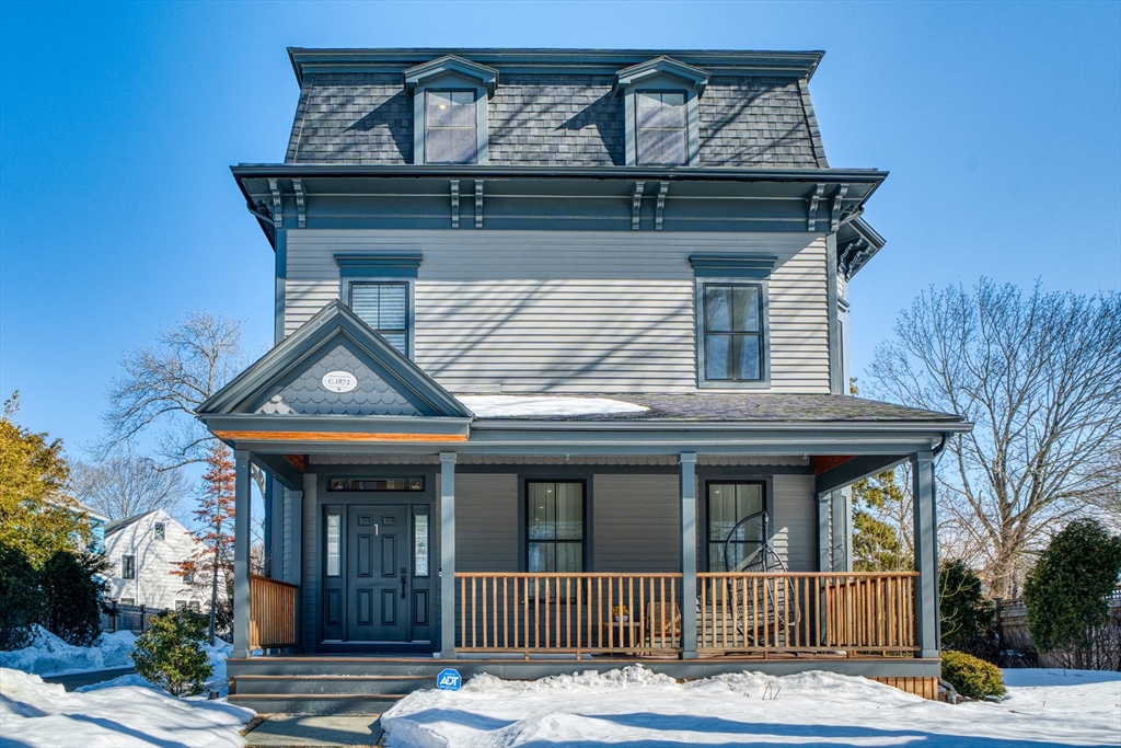 70 Walker St, Newton, Massachusetts, 4 Bedrooms Bedrooms, 9 Rooms Rooms,4.5 BathroomsBathrooms,Residential,For Sale,Walker St,73482896