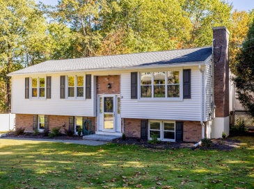 25 Newcomb Rd, Westminster, Massachusetts, 3 Bedrooms Bedrooms, 6 Rooms Rooms,1.5 BathroomsBathrooms,Residential,For Sale,Newcomb Rd,73443137