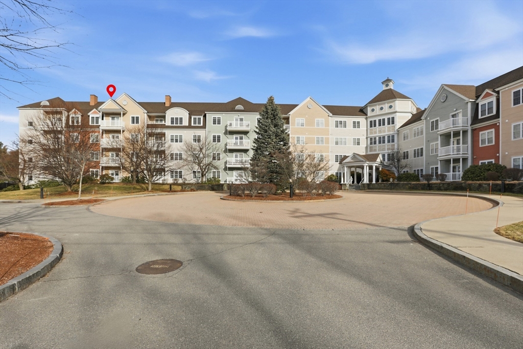6 Woodman Way, Newburyport, Massachusetts, 2 Bedrooms Bedrooms, 5 Rooms Rooms,2 BathroomsBathrooms,Residential,For Sale,Woodman Way,73468416