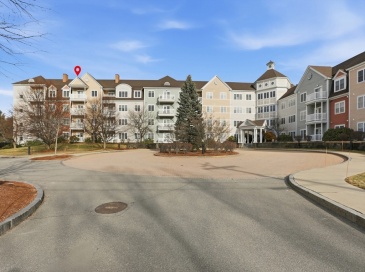 6 Woodman Way, Newburyport, Massachusetts, 2 Bedrooms Bedrooms, 5 Rooms Rooms,2 BathroomsBathrooms,Residential,For Sale,Woodman Way,73468416