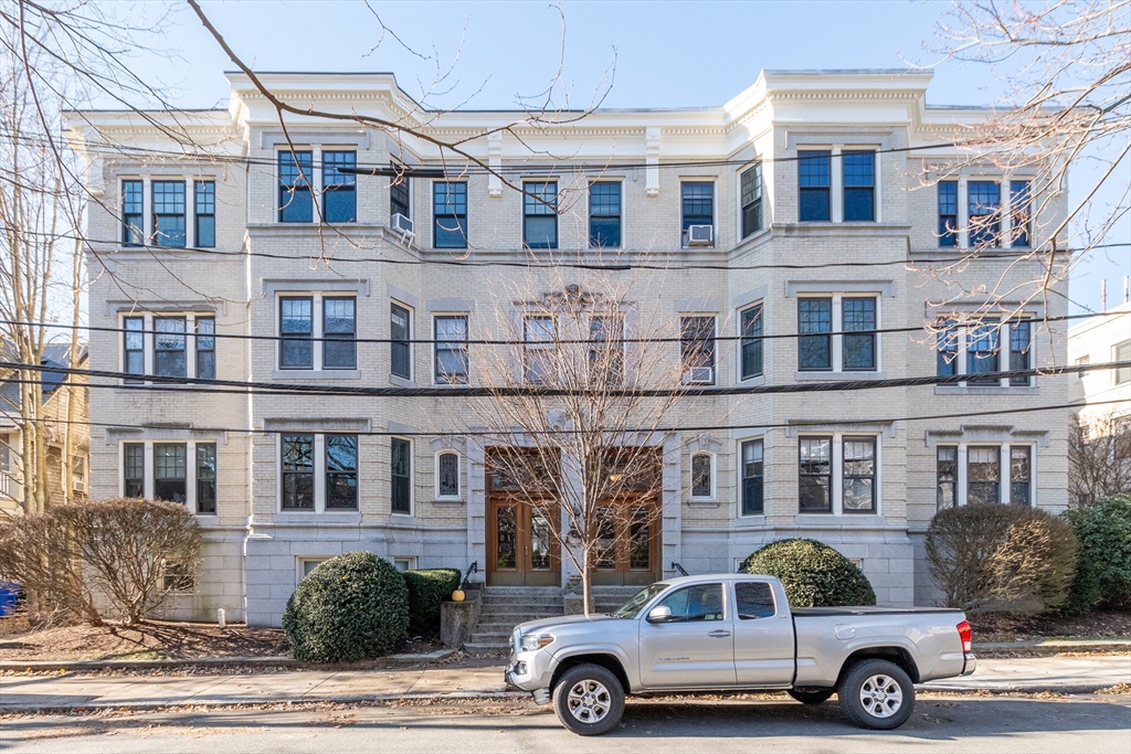 30 Kilsyth Rd, Brookline, Massachusetts, 1 Bedroom Bedrooms, 4 Rooms Rooms,1 BathroomBathrooms,Residential Lease,For Rent,Kilsyth Rd,73457513