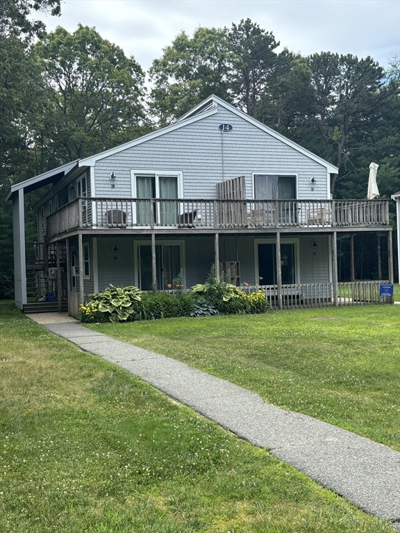 70 Cape Dr, Mashpee, Massachusetts, 2 Bedrooms Bedrooms, 4 Rooms Rooms,1 BathroomBathrooms,Residential,For Sale,Cape Dr,73482969