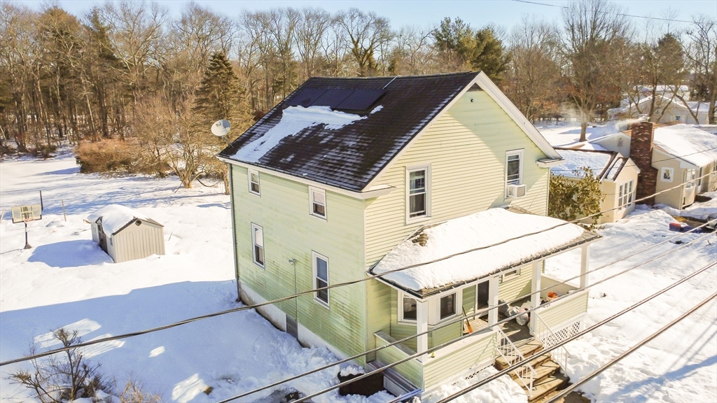 803 Tarkiln Hill Rd, New Bedford, Massachusetts, 3 Bedrooms Bedrooms, 6 Rooms Rooms,2 BathroomsBathrooms,Residential,For Sale,Tarkiln Hill Rd,73482984