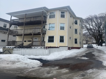 16 Ashton Street, Worcester, Massachusetts, 4 Bedrooms Bedrooms, 7 Rooms Rooms,1 BathroomBathrooms,Residential Lease,For Rent,Ashton Street,73482890