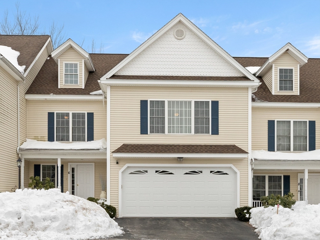 6 Ferry Rd, Methuen, Massachusetts, 3 Bedrooms Bedrooms, 8 Rooms Rooms,2.5 BathroomsBathrooms,Residential,For Sale,Ferry Rd,73483111