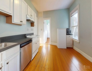 48 Eustis St., Cambridge, Massachusetts, 3 Bedrooms Bedrooms, 5 Rooms Rooms,1 BathroomBathrooms,Residential Lease,For Rent,Eustis St.,73483156