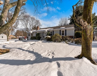 35 Gleason St, Framingham, Massachusetts, 3 Bedrooms Bedrooms, 6 Rooms Rooms,1 BathroomBathrooms,Residential,For Sale,Gleason St,73483150