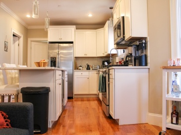 116 Holland St, Somerville, Massachusetts, 4 Bedrooms Bedrooms, 6 Rooms Rooms,2 BathroomsBathrooms,Residential Lease,For Rent,Holland St,73483161