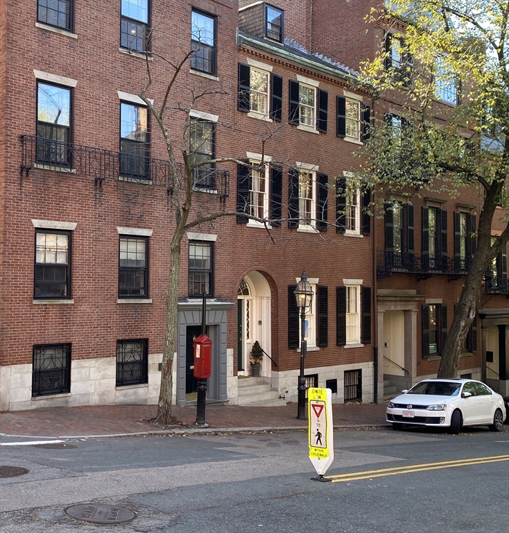 88 Mount Vernon, Boston, Massachusetts, 1 Bedroom Bedrooms, 3 Rooms Rooms,1 BathroomBathrooms,Residential Lease,For Rent,Mount Vernon,73482541