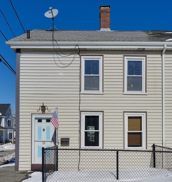 25 Homer St, Watertown, Massachusetts, 2 Bedrooms Bedrooms, 5 Rooms Rooms,1 BathroomBathrooms,Residential,For Sale,Homer St,73483195