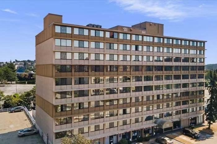 70 Southbridge St, Worcester, Massachusetts, 1 Bedroom Bedrooms, 3 Rooms Rooms,1 BathroomBathrooms,Residential,For Sale,Southbridge St,73483022