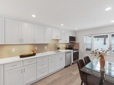 58 Aldrich Rd, Watertown, Massachusetts, 2 Bedrooms Bedrooms, 4 Rooms Rooms,1 BathroomBathrooms,Residential,For Sale,Aldrich Rd,73476699