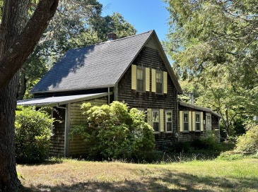 1044 Old Falmouth Rd, Barnstable, Massachusetts, 3 Bedrooms Bedrooms, 8 Rooms Rooms,1 BathroomBathrooms,Residential,For Sale,Old Falmouth Rd,73427609