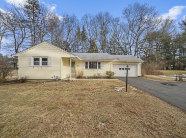221 Bel Air Drive, Longmeadow, Massachusetts, 3 Bedrooms Bedrooms, 7 Rooms Rooms,1.5 BathroomsBathrooms,Residential,For Sale,Bel Air Drive,73469109