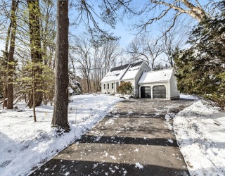 8 Algonquin Rd, Acton, Massachusetts, 4 Bedrooms Bedrooms, 7 Rooms Rooms,1.5 BathroomsBathrooms,Residential,For Sale,Algonquin Rd,73474509