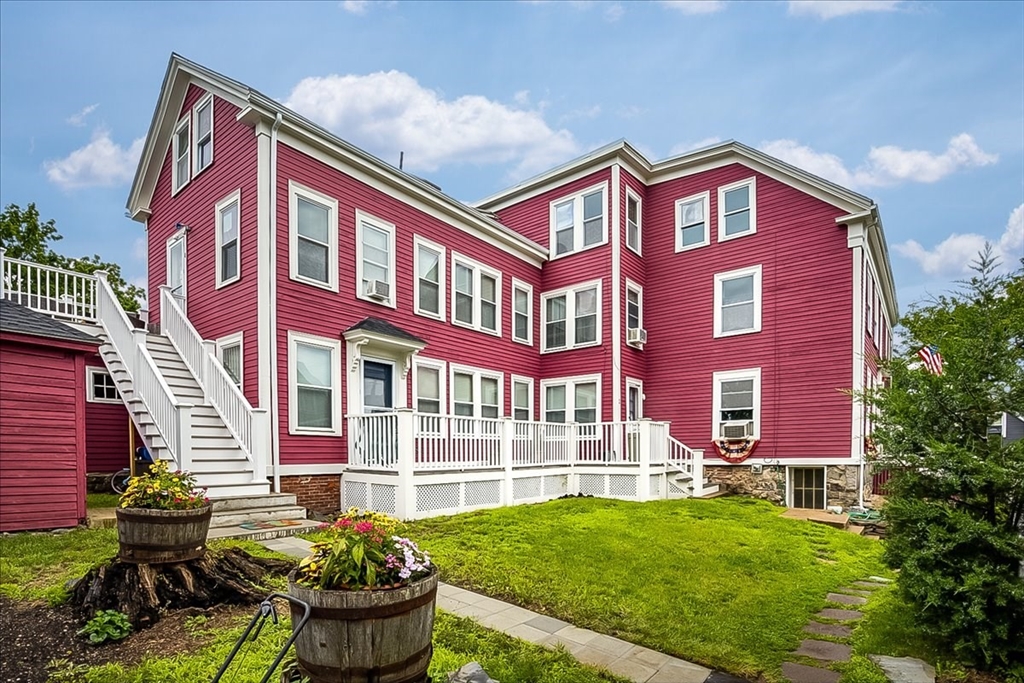 18 Watson, Marblehead, Massachusetts, 1 Bedroom Bedrooms, 3 Rooms Rooms,1 BathroomBathrooms,Residential Lease,For Rent,Watson,73481944