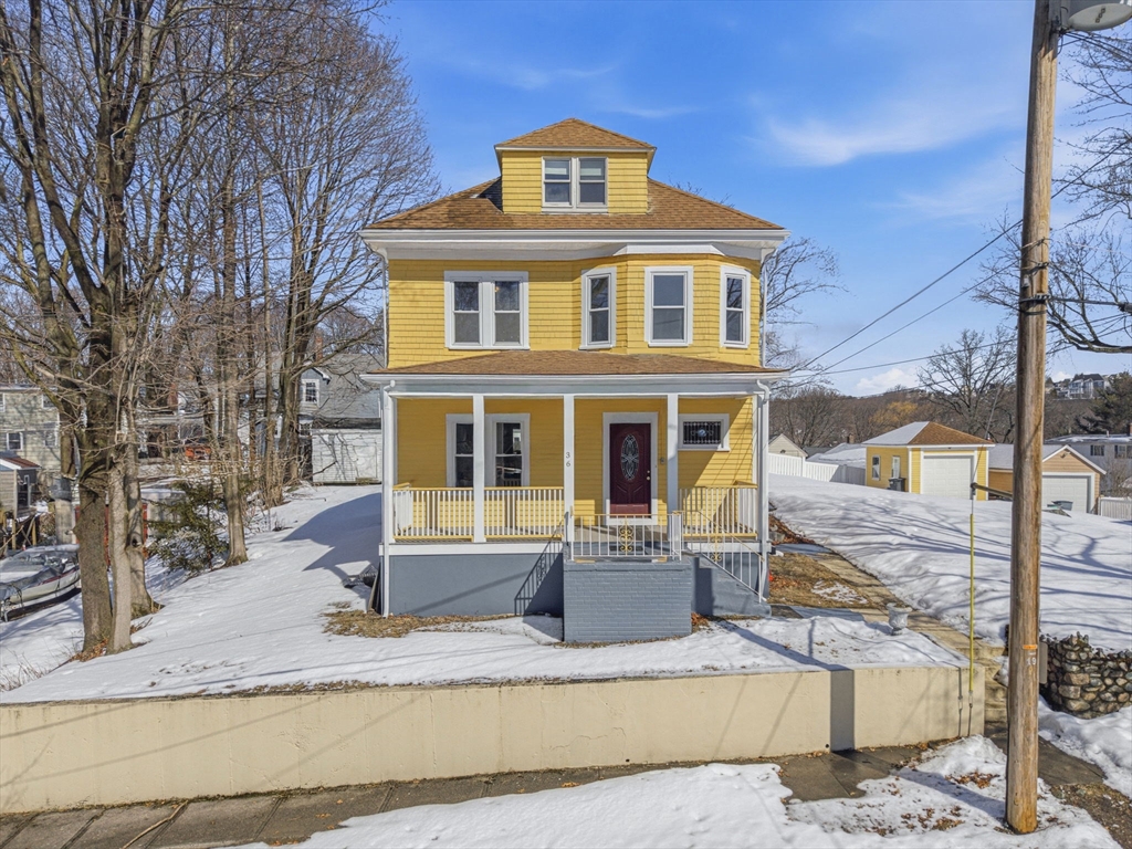 36 Jasper St, Saugus, Massachusetts, 4 Bedrooms Bedrooms, 9 Rooms Rooms,2.5 BathroomsBathrooms,Residential,For Sale,Jasper St,73483238