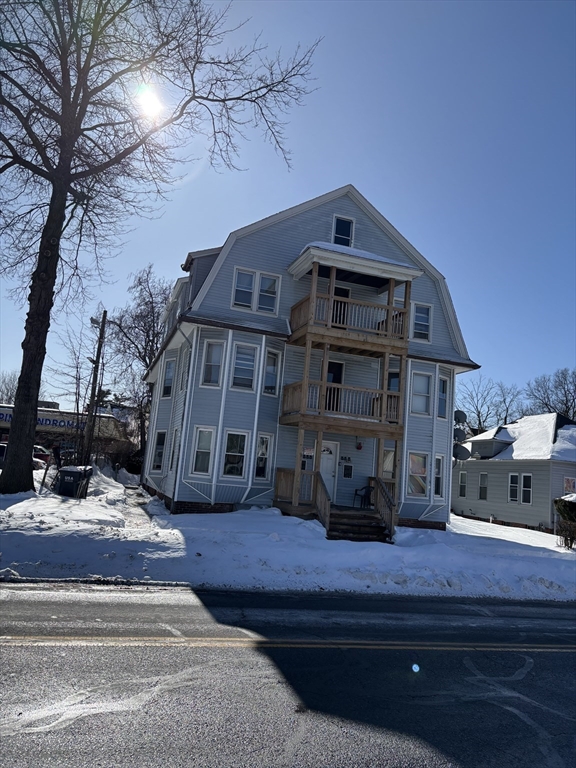 427 Orange, Springfield, Massachusetts, 1 Bedroom Bedrooms, 4 Rooms Rooms,1 BathroomBathrooms,Residential Lease,For Rent,Orange,73483248