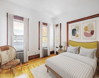 59 -61 Glenwood, Somerville, Massachusetts, 5 Bedrooms Bedrooms, 11 Rooms Rooms,2 BathroomsBathrooms,Residential Lease,For Rent,Glenwood,73483272