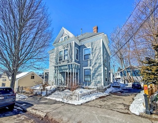 83 Pleasant St, Marblehead, Massachusetts, 1 Bedroom Bedrooms, 2 Rooms Rooms,1 BathroomBathrooms,Residential Lease,For Rent,Pleasant St,73482765