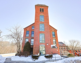 14 Sanford St, Medway, Massachusetts, 1 Bedroom Bedrooms, 3 Rooms Rooms,1 BathroomBathrooms,Residential,For Sale,Sanford St,73483274