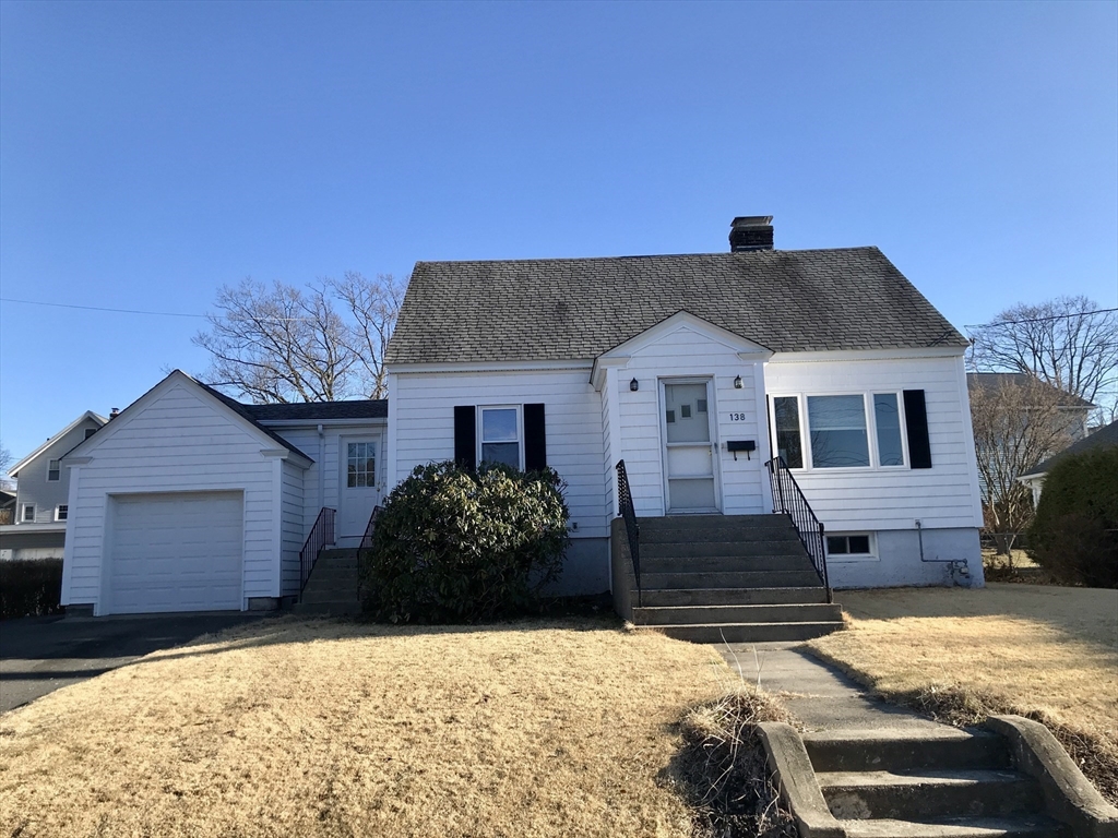 138 King Philip Rd, Worcester, Massachusetts, 2 Bedrooms Bedrooms, 4 Rooms Rooms,1 BathroomBathrooms,Residential Lease,For Rent,King Philip Rd,73483317