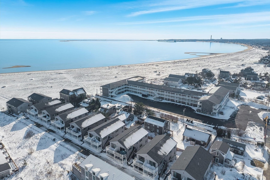 945 Commercial Street, Provincetown, Massachusetts, 2 Bedrooms Bedrooms, 3 Rooms Rooms,1 BathroomBathrooms,Residential,For Sale,Commercial Street,73483423