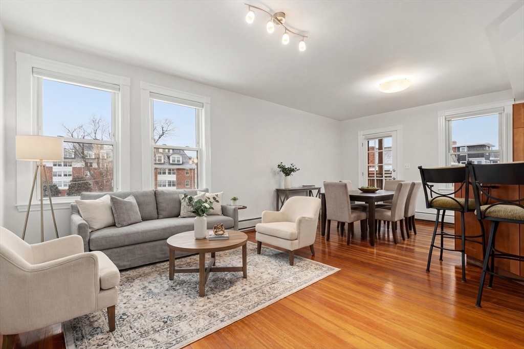 133 Westbourne Terr, Brookline, Massachusetts, 3 Bedrooms Bedrooms, 5 Rooms Rooms,1 BathroomBathrooms,Residential,For Sale,Westbourne Terr,73483389